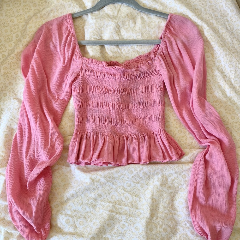 pink flowy top